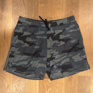 Sport Vent Camo Knit Short